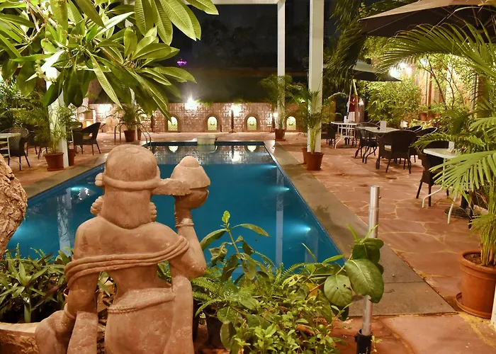 Welcomheritage Mani MansionAirport Hotel